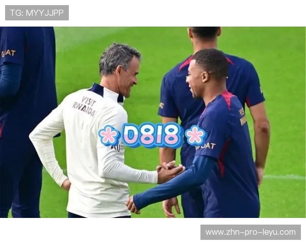 姆巴佩训练后被发现在书店翻阅战术书，认真劲爆表情包